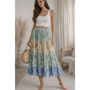 St. John’s Bay Tiered Crinkle Maxi Skirt Blue Green Floral Boho Size M